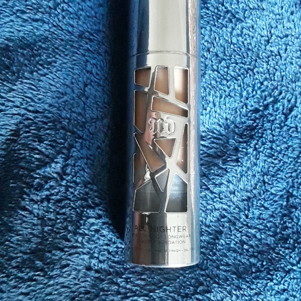 UD ALL NIGHTER FOUNDATION